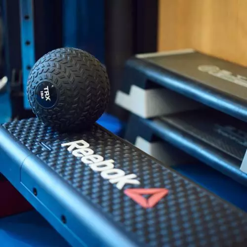 Exercise step and weighted ball